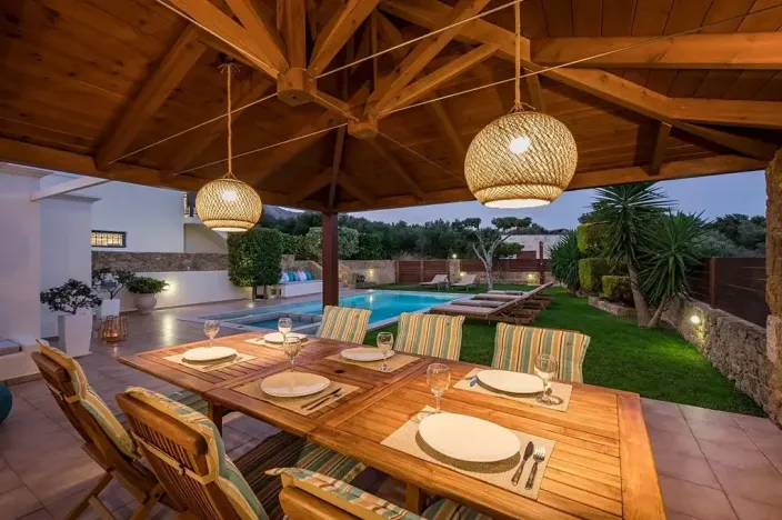 Prodej rodinného domu, Afráta, Řecko, 200 m2