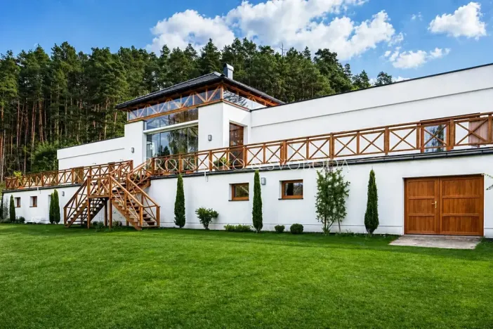 Prodej rodinného domu, Samopše, 642 m2