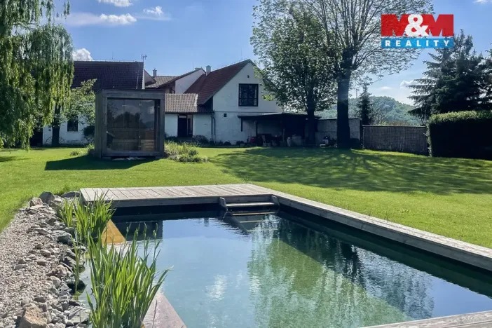 Prodej rodinného domu, Keblice, 290 m2