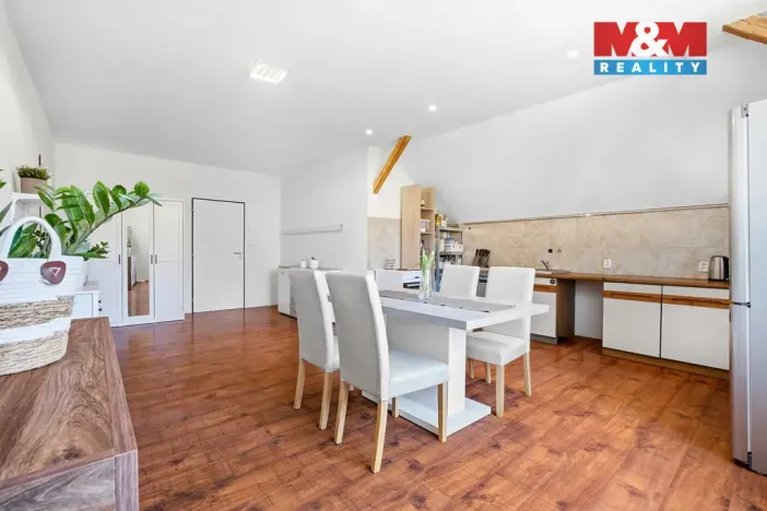 Prodej rodinného domu, Železný Brod - Bzí, 313 m2