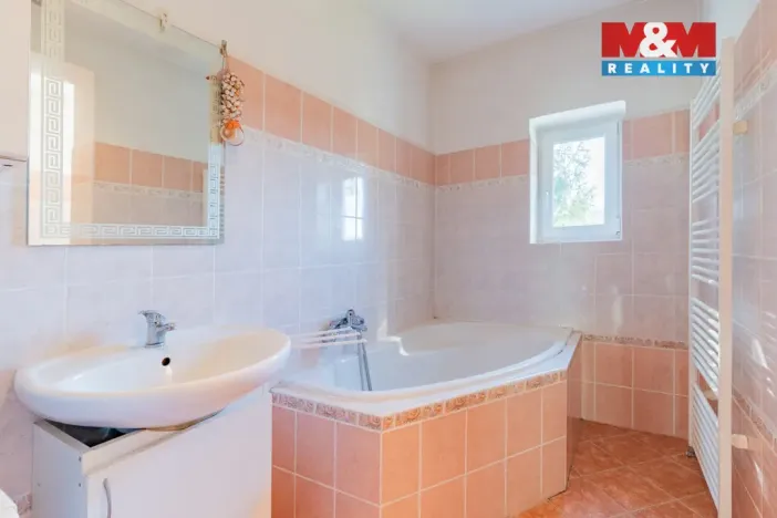 Prodej rodinného domu, Luby, Chebská, 364 m2