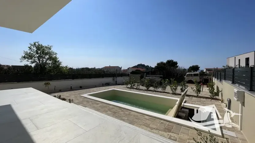 Prodej vily, Tribunj, Chorvatsko, 210 m2