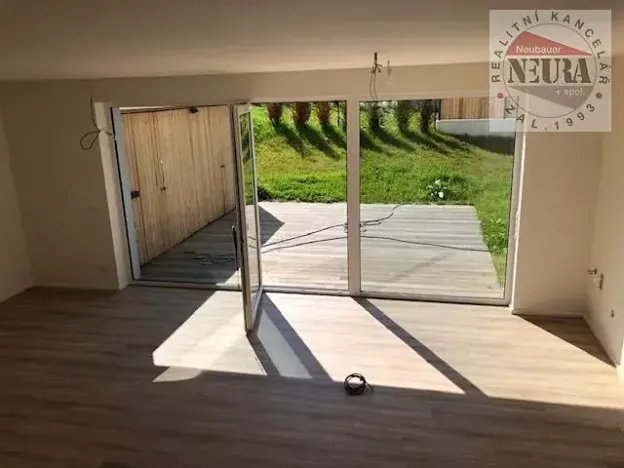 Pronájem rodinného domu, Bystřice, 144 m2