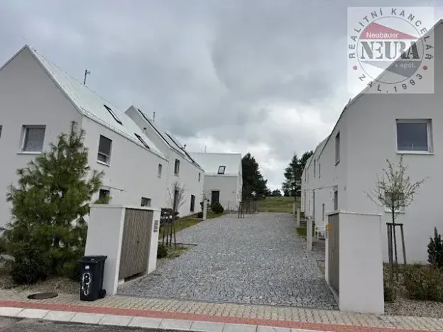 Pronájem rodinného domu, Bystřice, 144 m2