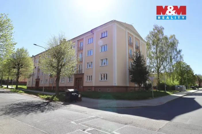 Pronájem bytu 2+1, Ostrov, S. K. Neumanna, 66 m2