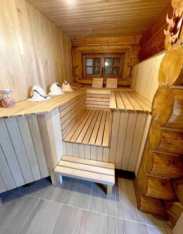 Prodej rodinného domu, Pecka, 210 m2