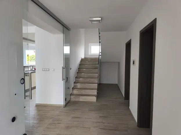 Prodej rodinného domu, Zichovec, 384 m2