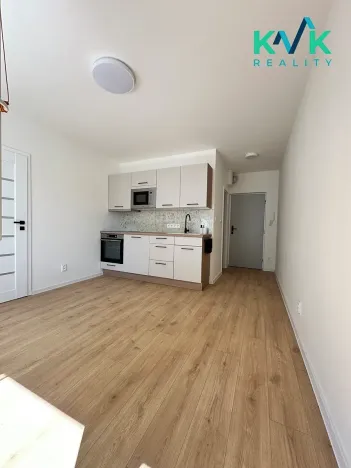 Prodej bytu 1+1, Karlovy Vary, Úvalská, 36 m2