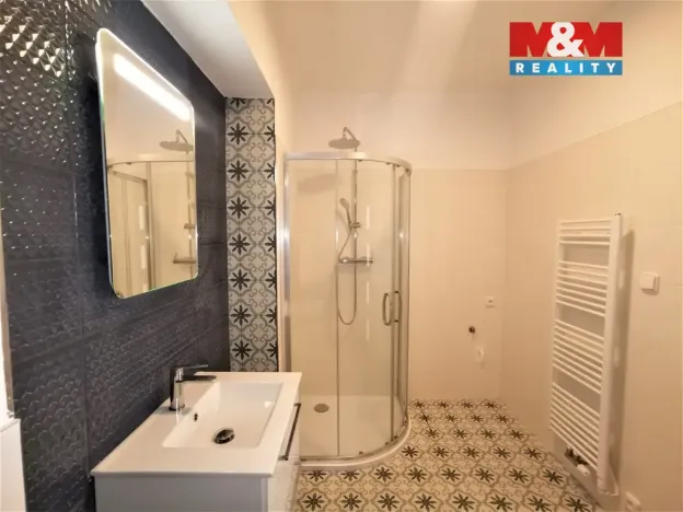 Pronájem bytu 2+1, Lomnice nad Popelkou, Komenského, 67 m2