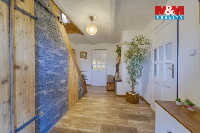 Prodej rodinného domu, Nýrsko - Hodousice, 189 m2