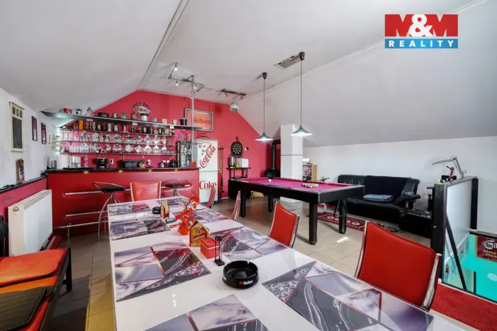 Prodej rodinného domu, Dolany, 225 m2