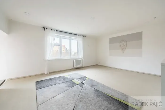 Prodej bytu 3+1, Praha - Malešice, Nad vodovodem, 86 m2