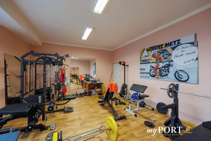 Prodej kanceláře, Nová Role, Tovární, 1088 m2