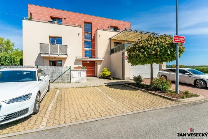 Prodej bytu 3+kk, Praha - Třeboradice, Špeciánova, 74 m2