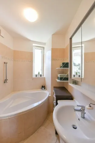Prodej bytu 3+kk, Praha, Remízková, 74 m2