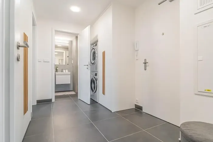 Pronájem bytu 2+kk, Praha - Prosek, Litoměřická, 63 m2