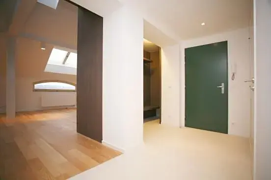 Pronájem atypického bytu, Praha - Bubeneč, U akademie, 120 m2