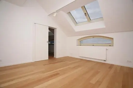 Pronájem atypického bytu, Praha - Bubeneč, U akademie, 120 m2