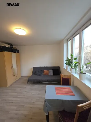 Pronájem bytu 1+kk, Brno, Gallašova, 27 m2