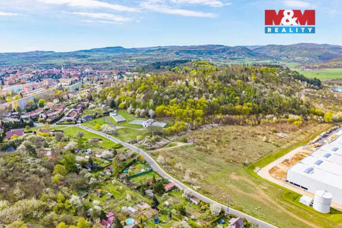 Prodej komerčního pozemku, Kadaň, 21910 m2