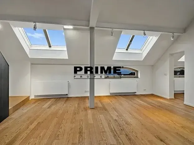 Pronájem bytu 3+1, Praha - Bubeneč, U akademie, 130 m2