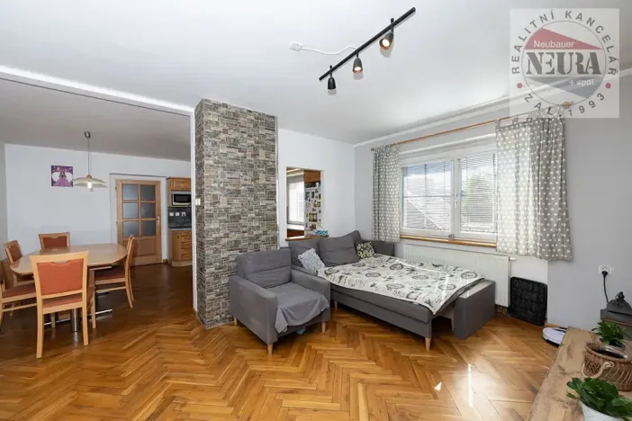Prodej rodinného domu, Kojčice, 250 m2
