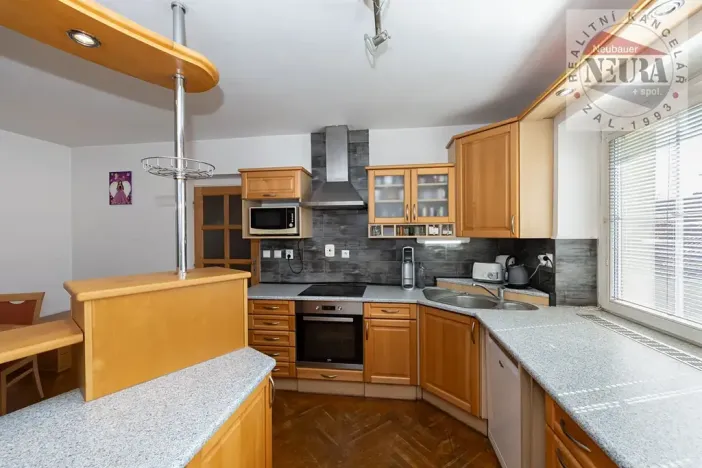 Prodej rodinného domu, Kojčice, 250 m2