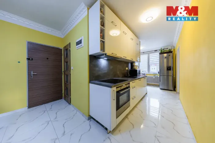 Prodej bytu 3+1, Karlovy Vary - Rybáře, Sokolovská, 60 m2