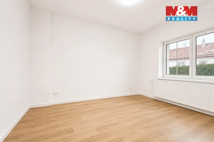 Prodej rodinného domu, Karlovy Vary - Tašovice, Česká, 200 m2