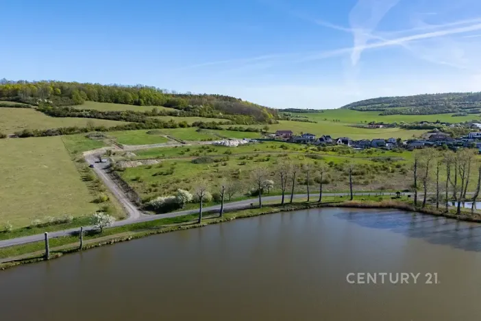 Prodej pozemku pro bydlení, Lužice, 1002 m2