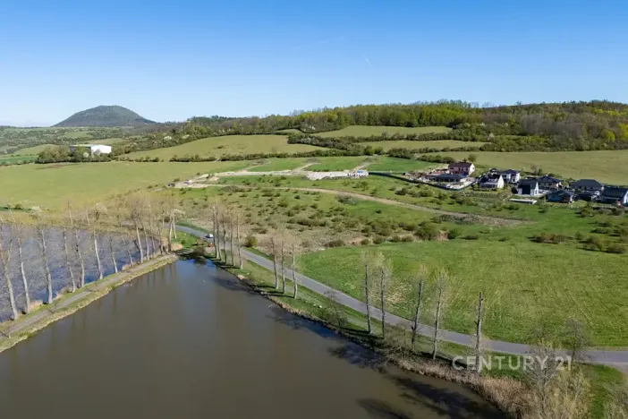 Prodej pozemku pro bydlení, Lužice, 1002 m2