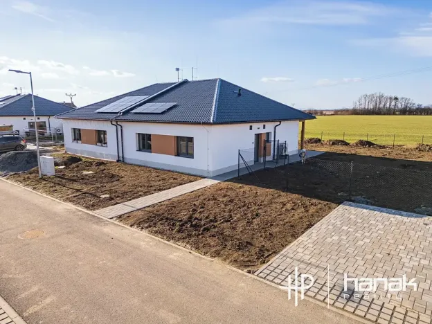 Pronájem rodinného domu, Hnojice, 97 m2
