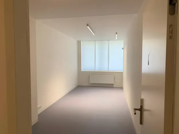 Pronájem kanceláře, Praha - Veleslavín, Na Petřinách, 18 m2