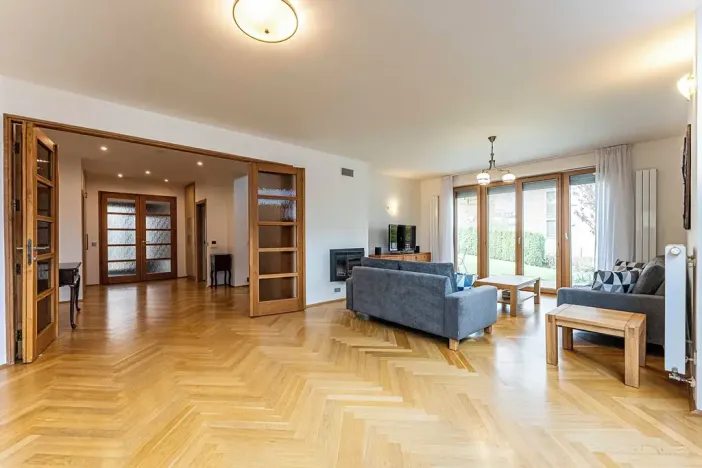Pronájem rodinného domu, Praha - Nebušice, Požárnická, 350 m2