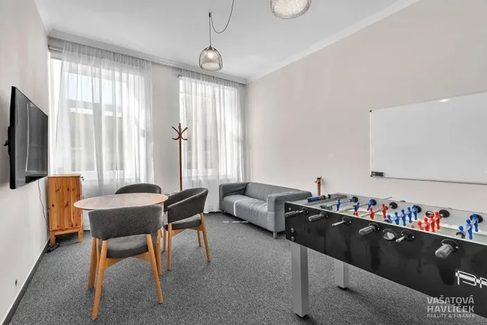 Pronájem obchodního prostoru, Chrudim, V Hliníkách, 172 m2