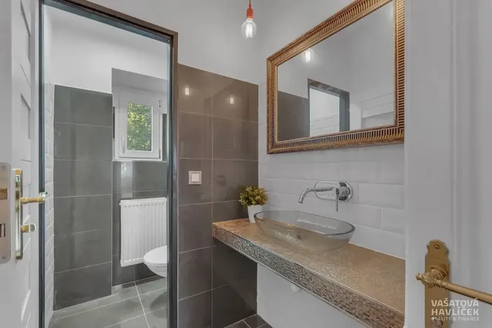 Pronájem obchodního prostoru, Chrudim, V Hliníkách, 172 m2