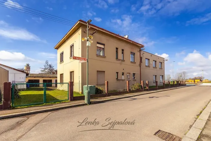 Prodej bytu 2+1, Chrast, Jiráskova, 62 m2
