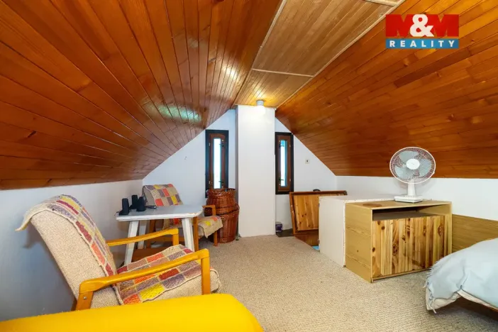 Prodej chaty, Hradec Králové - Slatina, 385 m2