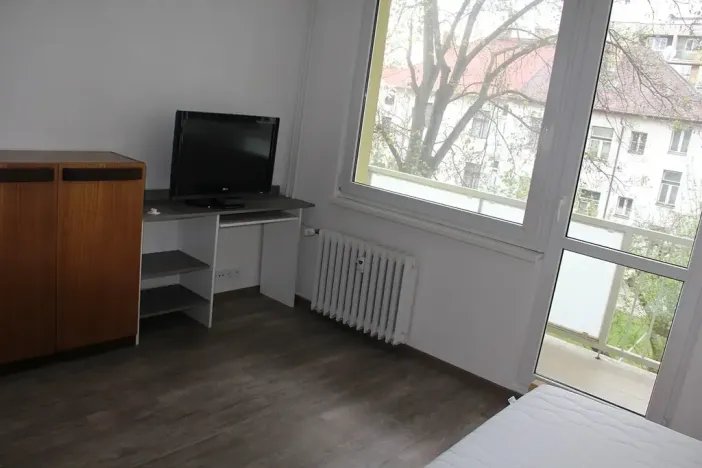 Pronájem bytu 2+1, České Budějovice, Nádražní, 48 m2