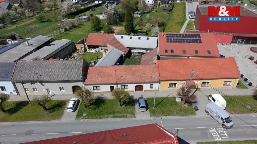 Prodej rodinného domu, Hranice - Hranice IV-Drahotuše, Hranická, 347 m2