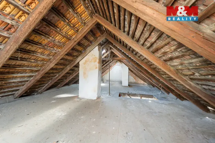 Prodej rodinného domu, Benešov nad Ploučnicí, Sokolovská, 455 m2