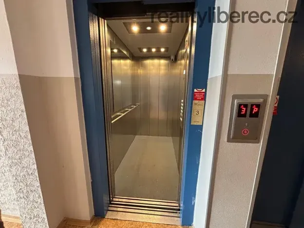 Prodej bytu 1+kk, Liberec, Libušina, 28 m2