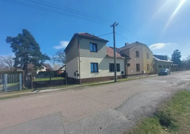 Pronájem rodinného domu, Chrást, 156 m2