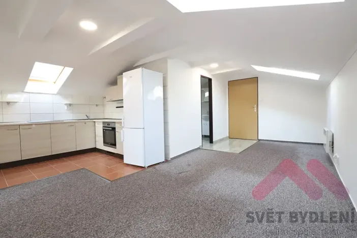 Pronájem bytu 2+kk, Praha - Slivenec, Pod rybníkem, 48 m2