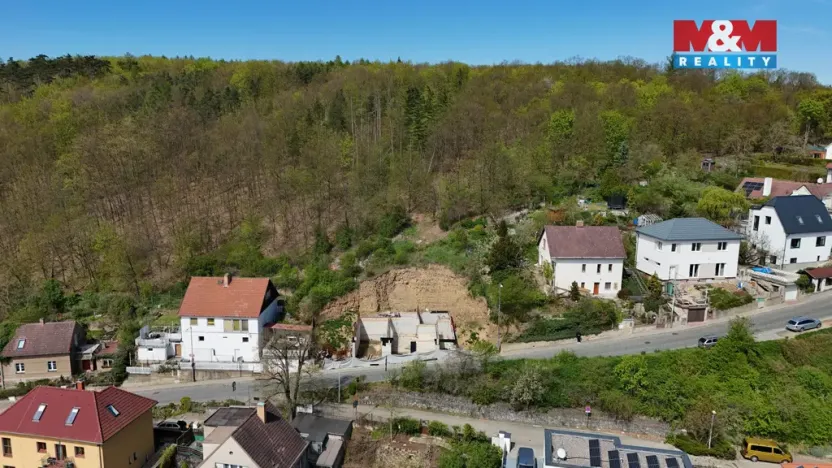 Prodej pozemku pro bydlení, Praha, Strážovská, 664 m2