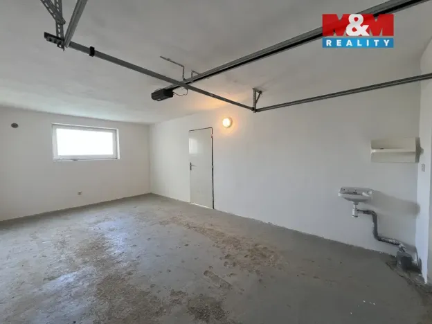 Prodej garáže, Krnov, Svatováclavská, 50 m2