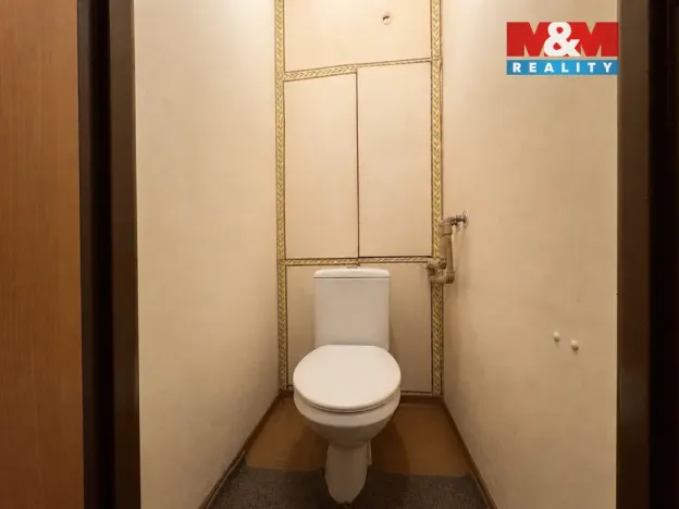 Prodej bytu 1+1, Rotava, Sídliště, 36 m2