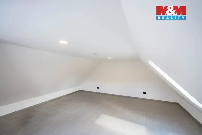 Prodej rodinného domu, Beroun, V Lukách, 150 m2
