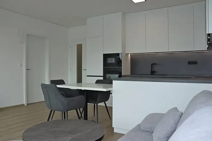 Pronájem bytu 2+kk, Brno, Trnitá, 61 m2