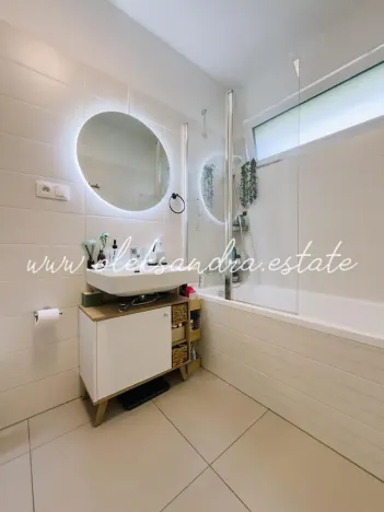 Prodej bytu 2+kk, Praha - Hloubětín, Saarinenova, 52 m2